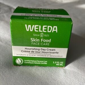Weleda Skin Food Face Care Nourishing Day Cream - Green